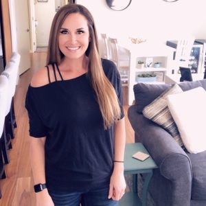 Off shoulder shirt.